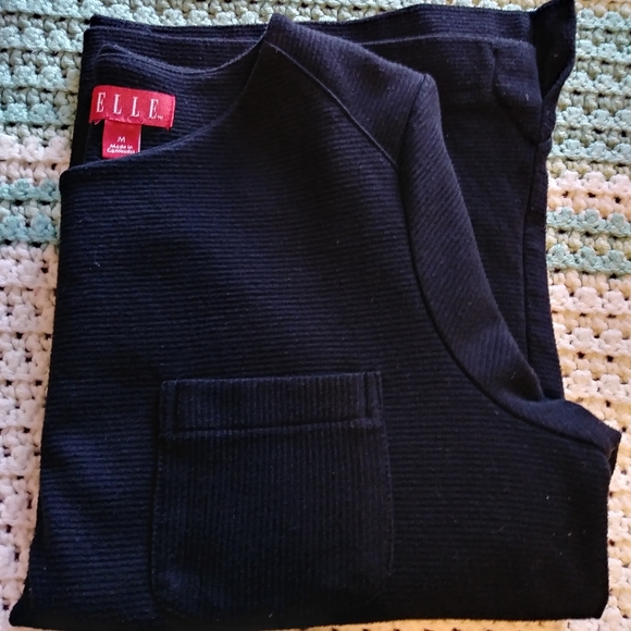 Elle black top - Picture 3 of 5